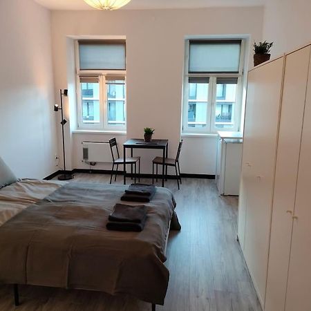 Cozy Room - 10 Min.From Rynek Wroclaw Luaran gambar